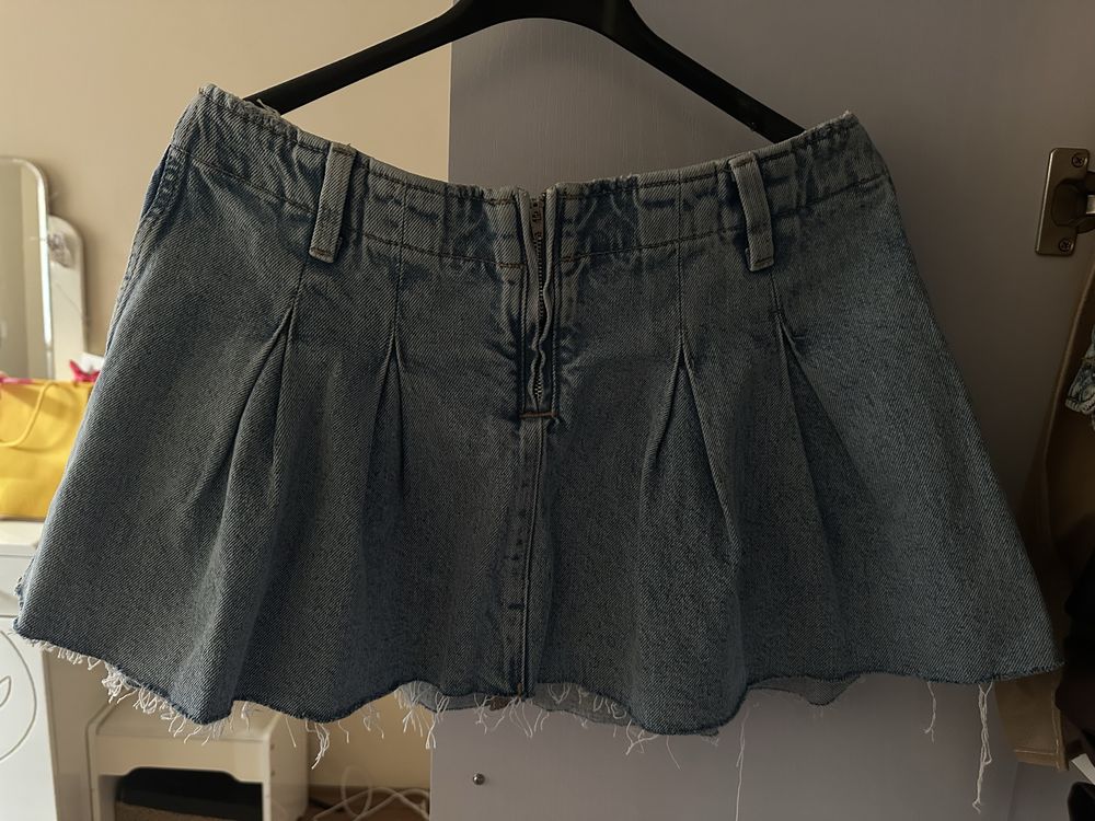 Нова дънкова пола Pull&Bear – Размер M