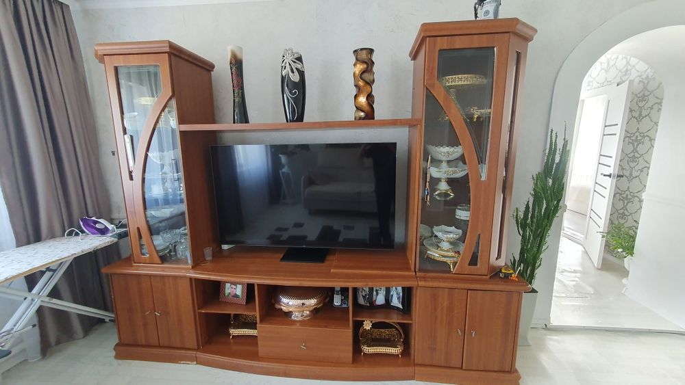 Продам стенку для гостинной