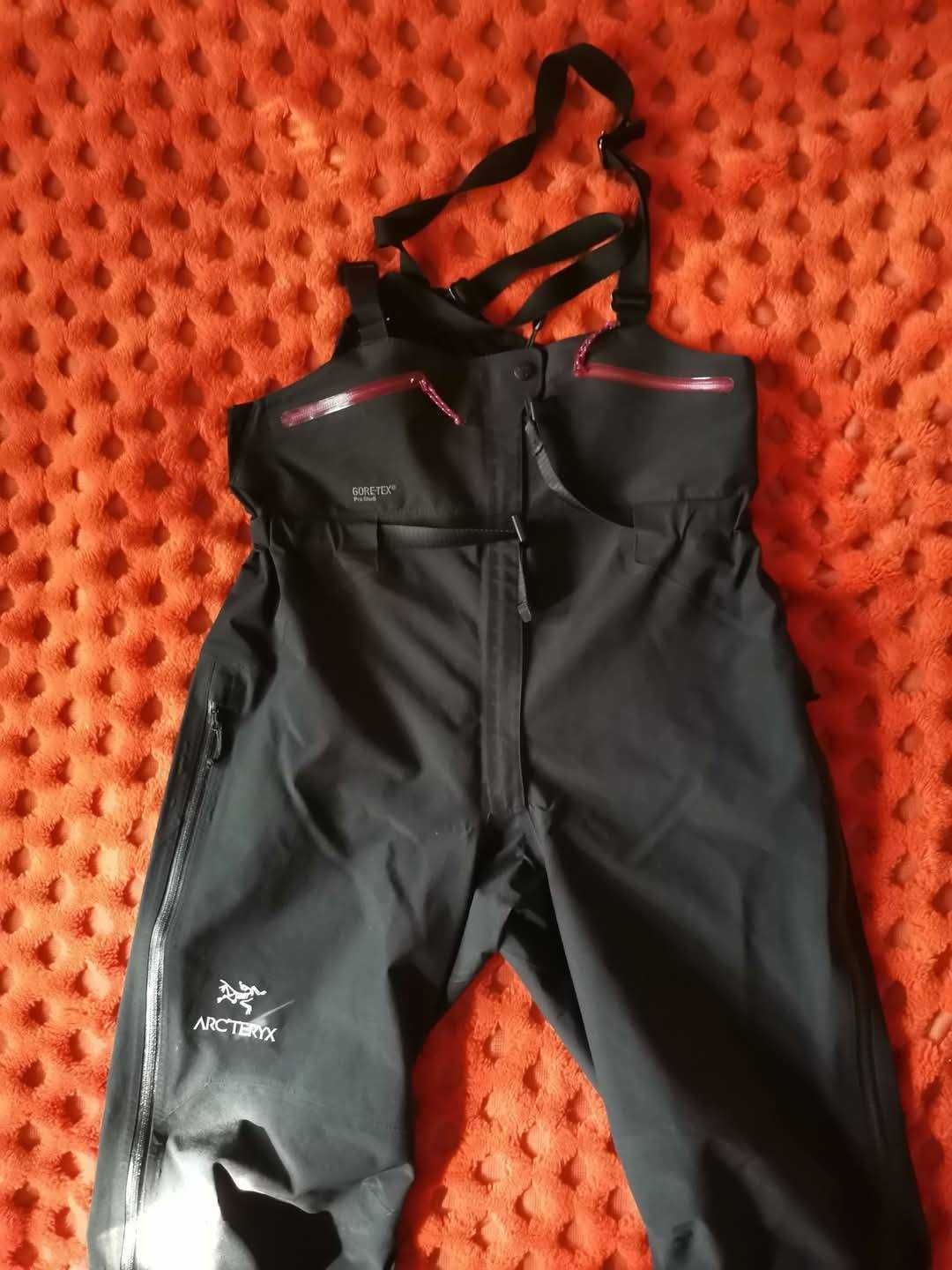 ARCTERYX Theta SV Bib GoreTex Pro Shell
Премиум клас гащеризон