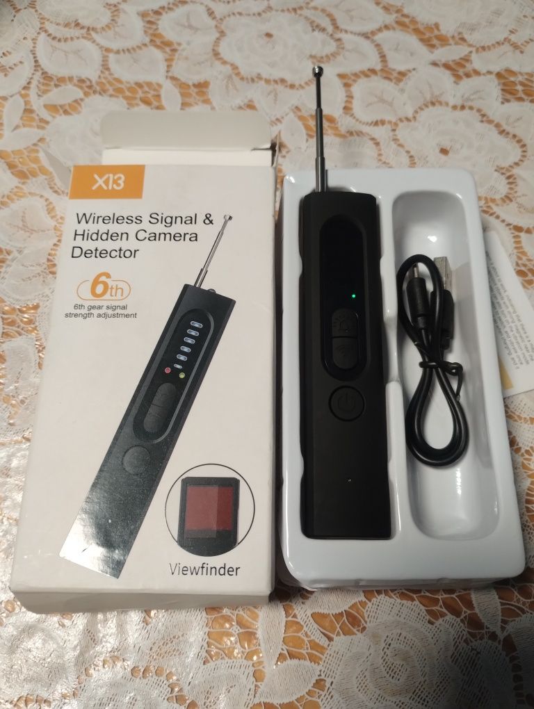 Detector de camere,microfoane și gps-uri