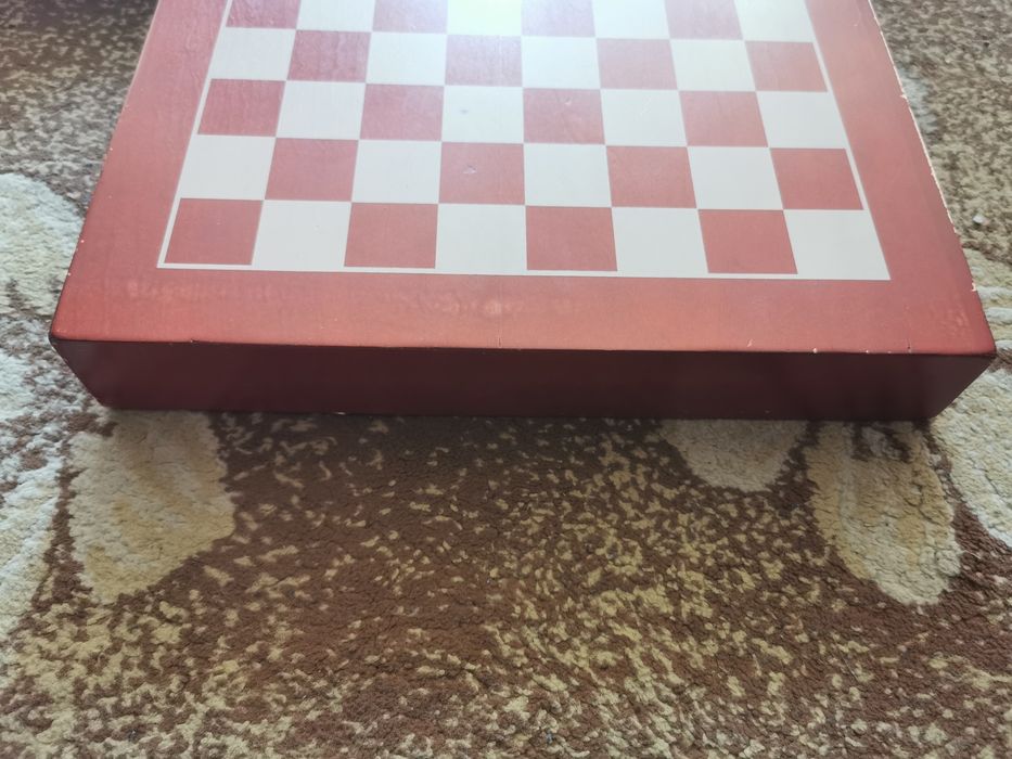 Дървен шах 33х33см