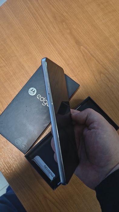 Motorola edge 20 ЗАПАЗЕН  до 25.11