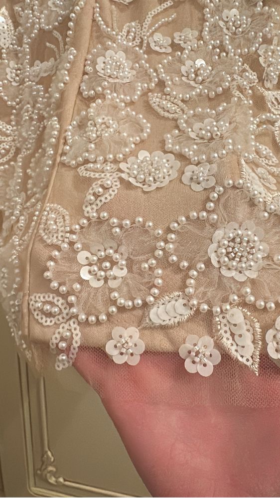 Rochie tip bijuterie cu perlute noua