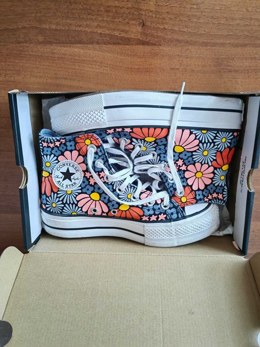 Дамски кецове Converse