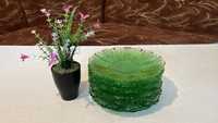 Стъклени чинийки в зелен цвят