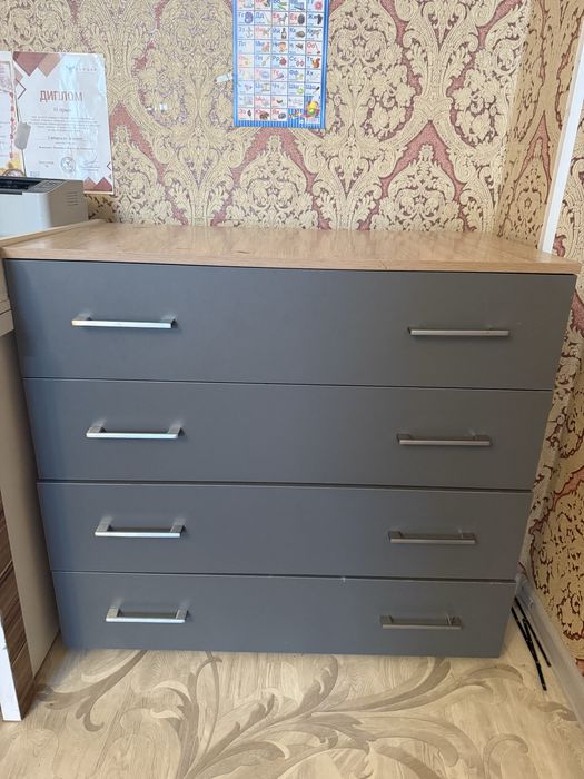 Продаётся б/у комод.