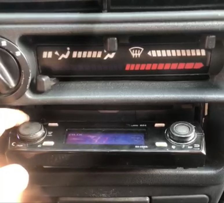 Продам pioneer 9 в хорошем состоянии оригинал