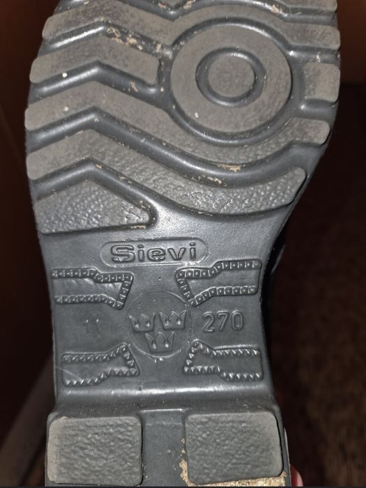 Шведски кубинки Sievi M90