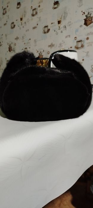 Продам мужскую шапку