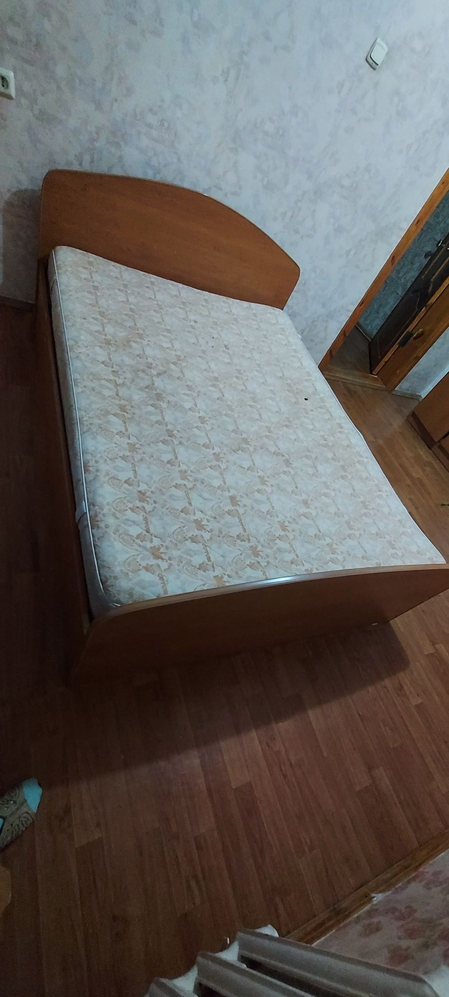 Без матраса кровать двухспальная
