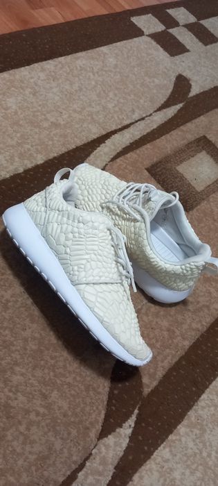 Nike adidasi sport