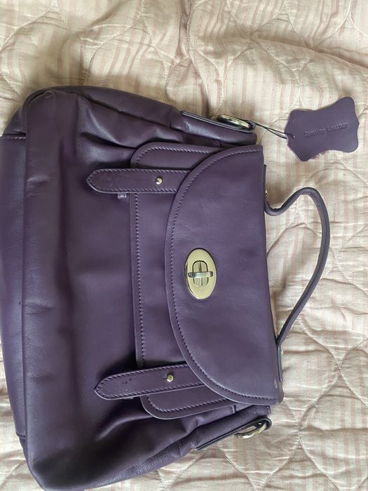 Сумка кожанная продаеться