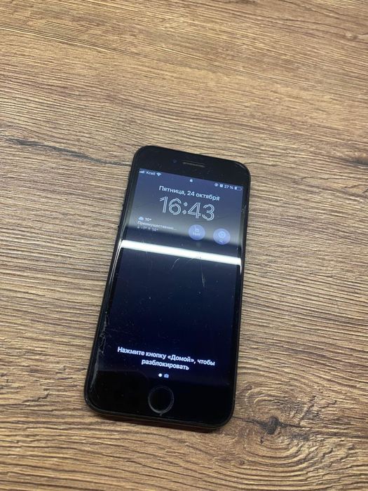 Iphone SE 2 2021 года