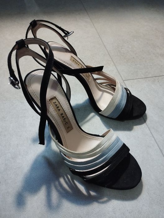 Елегантни дамски обувки Zara