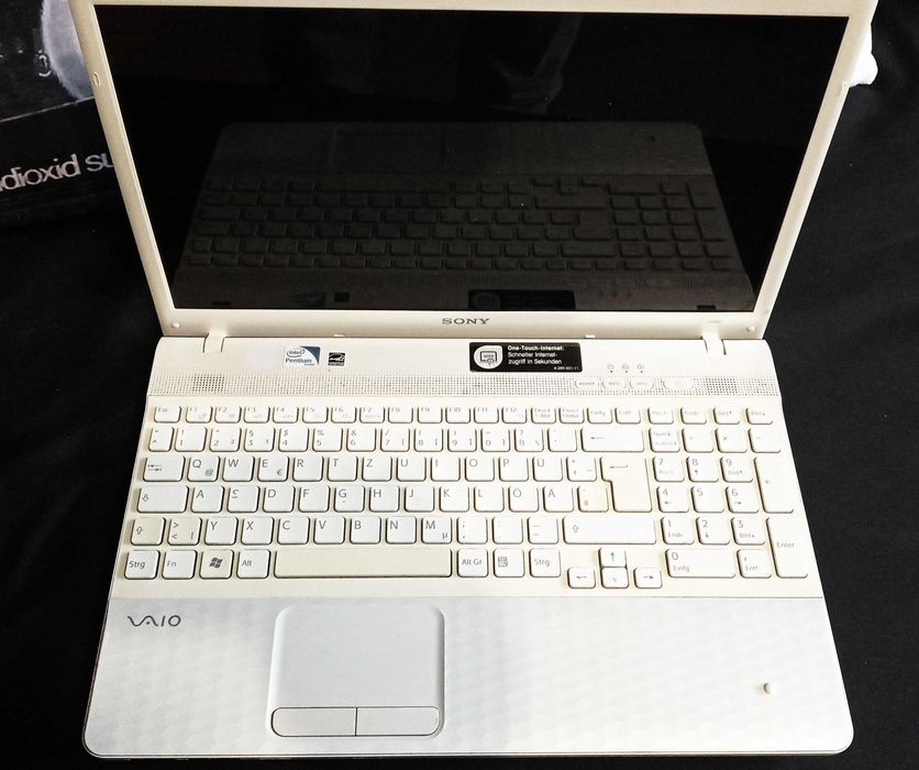 Laptop Sony Vayo i5