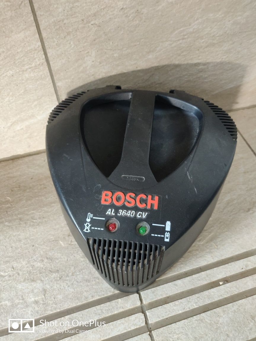 Acumulatori / încărcător  Bosch 36v
