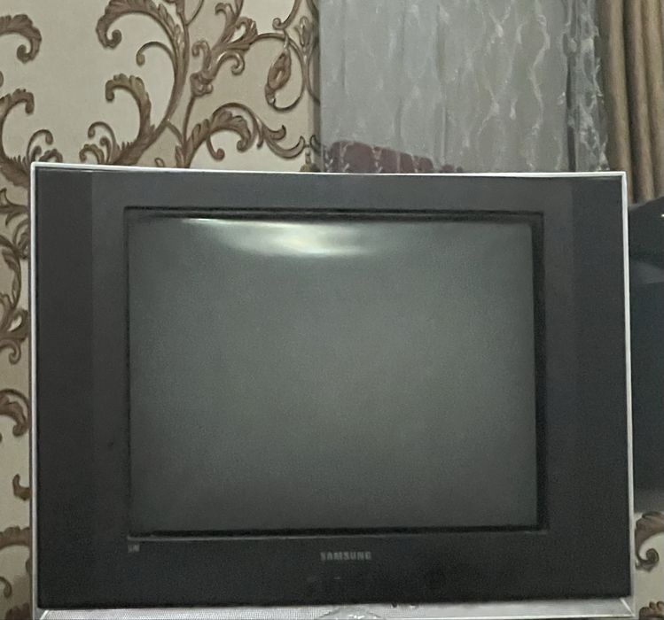 Продаи телевизор,рабочий