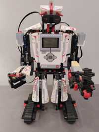 Лего робот боевой