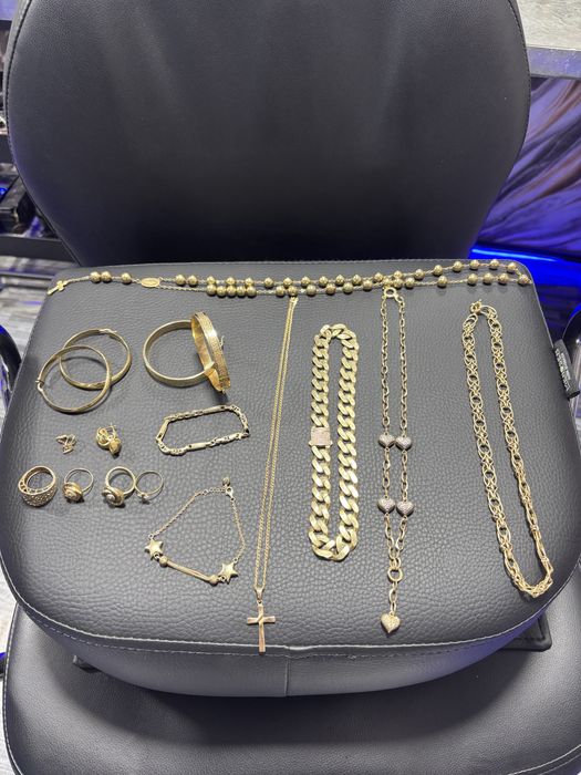 Vand aur 14k pret 405 lei gr.