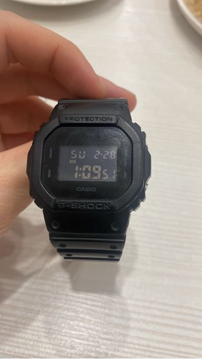 Часы casio gshock DW5600 оригинал