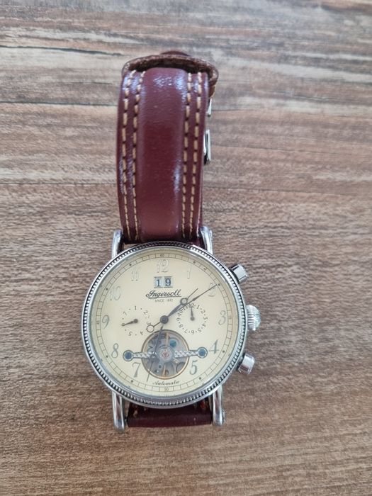 Ceas de mână retro
