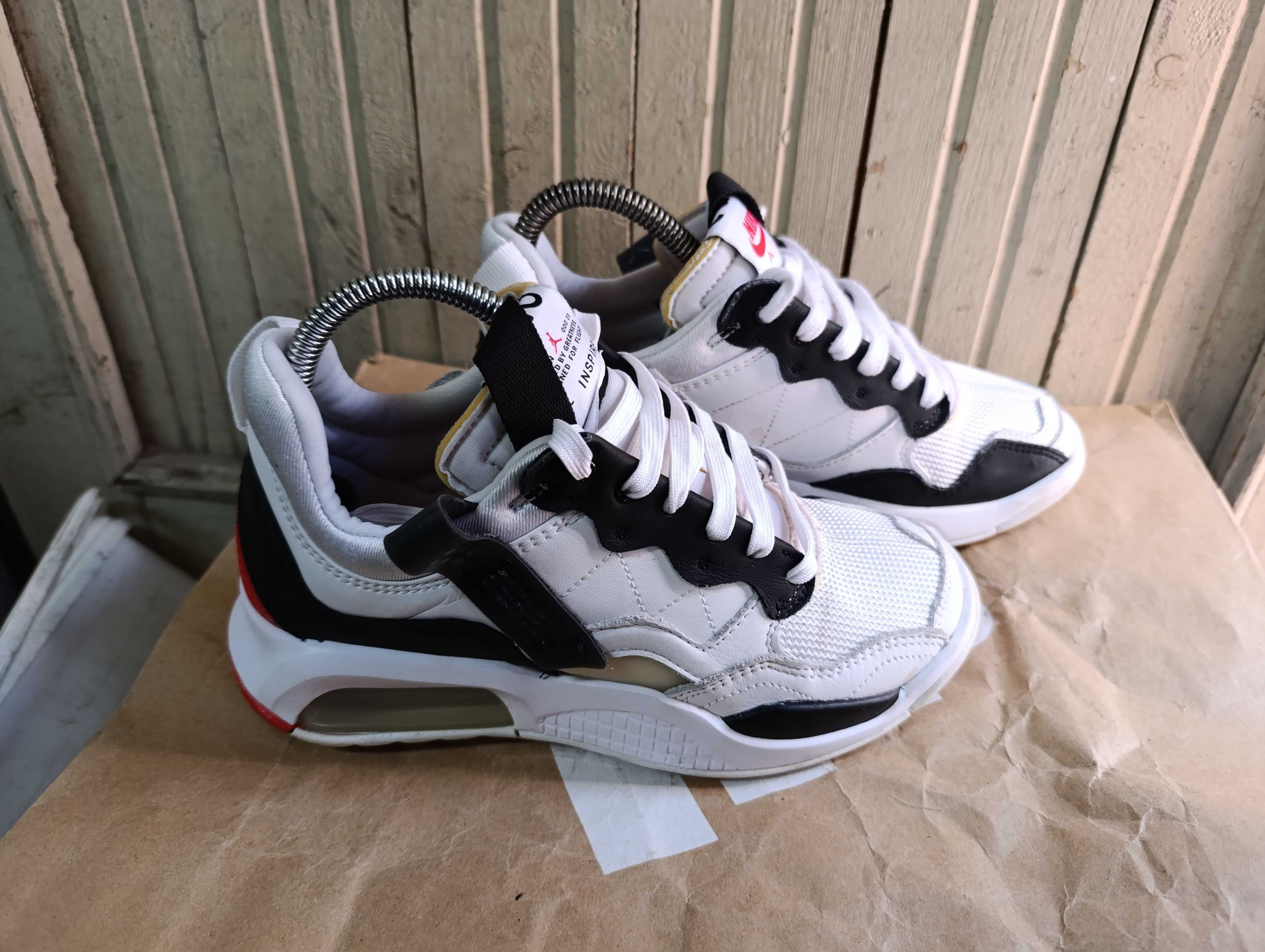 ''Nike Jordan Ma2''оригинални маратонки 37.5 номер