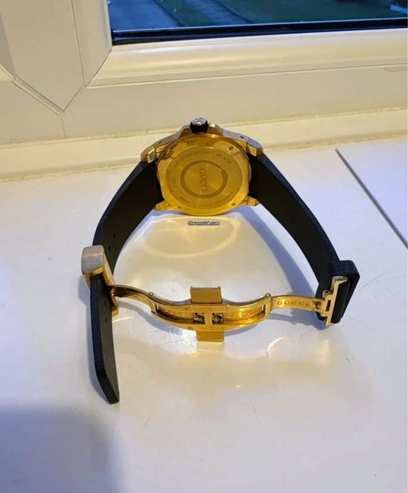 Vand ceas Gucci Dive