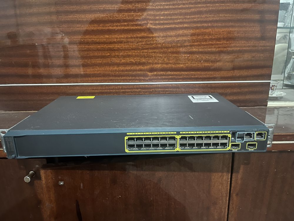 Коммутатор Cisco WS-C2960S-24TD-L