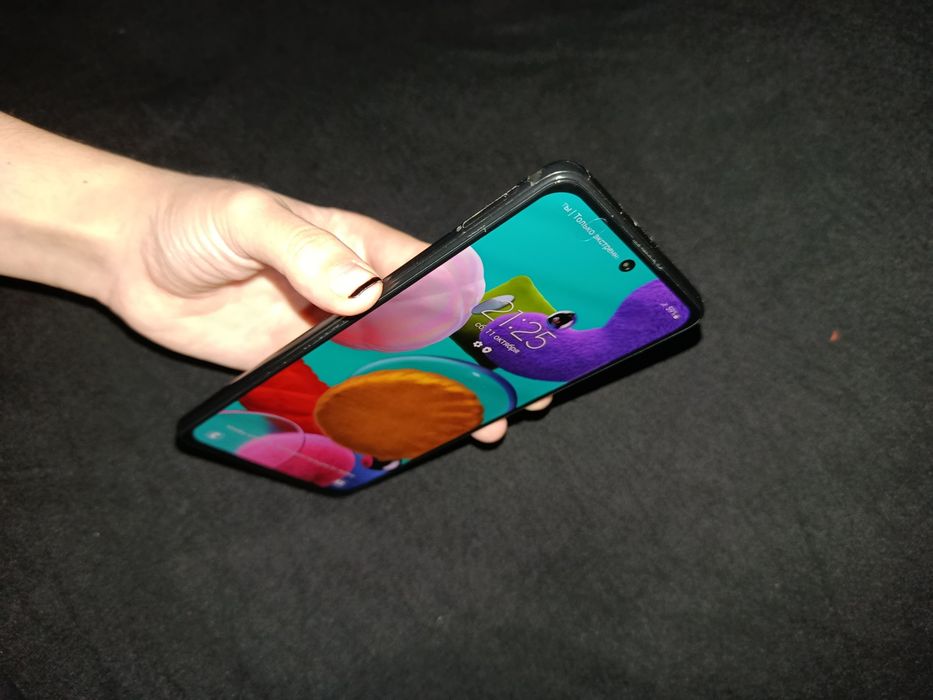 Samsung A 51 holati yahwi karobka dakumenti bor