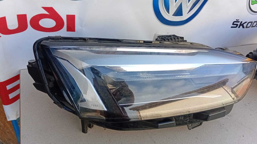 Set faruri 8W6941011 / 8W6941012 Audi A5 B9