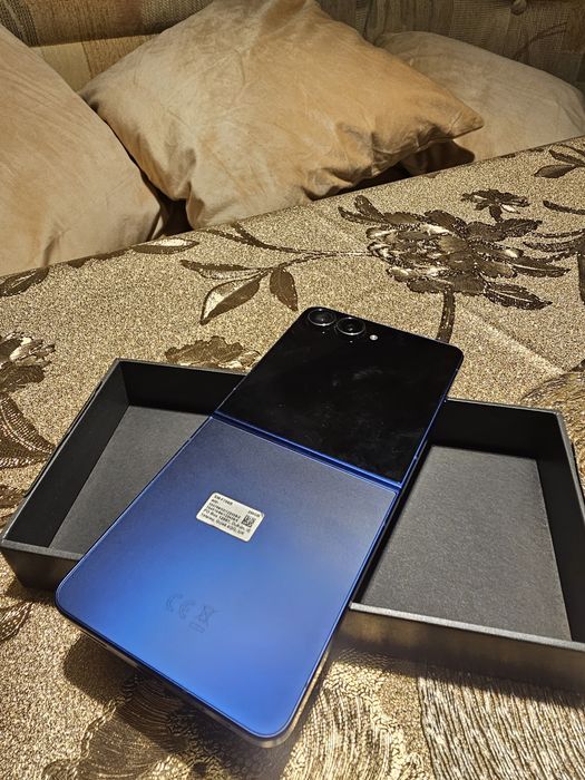 Бартер! Samsung Galaxy Z Flip 7 256gb