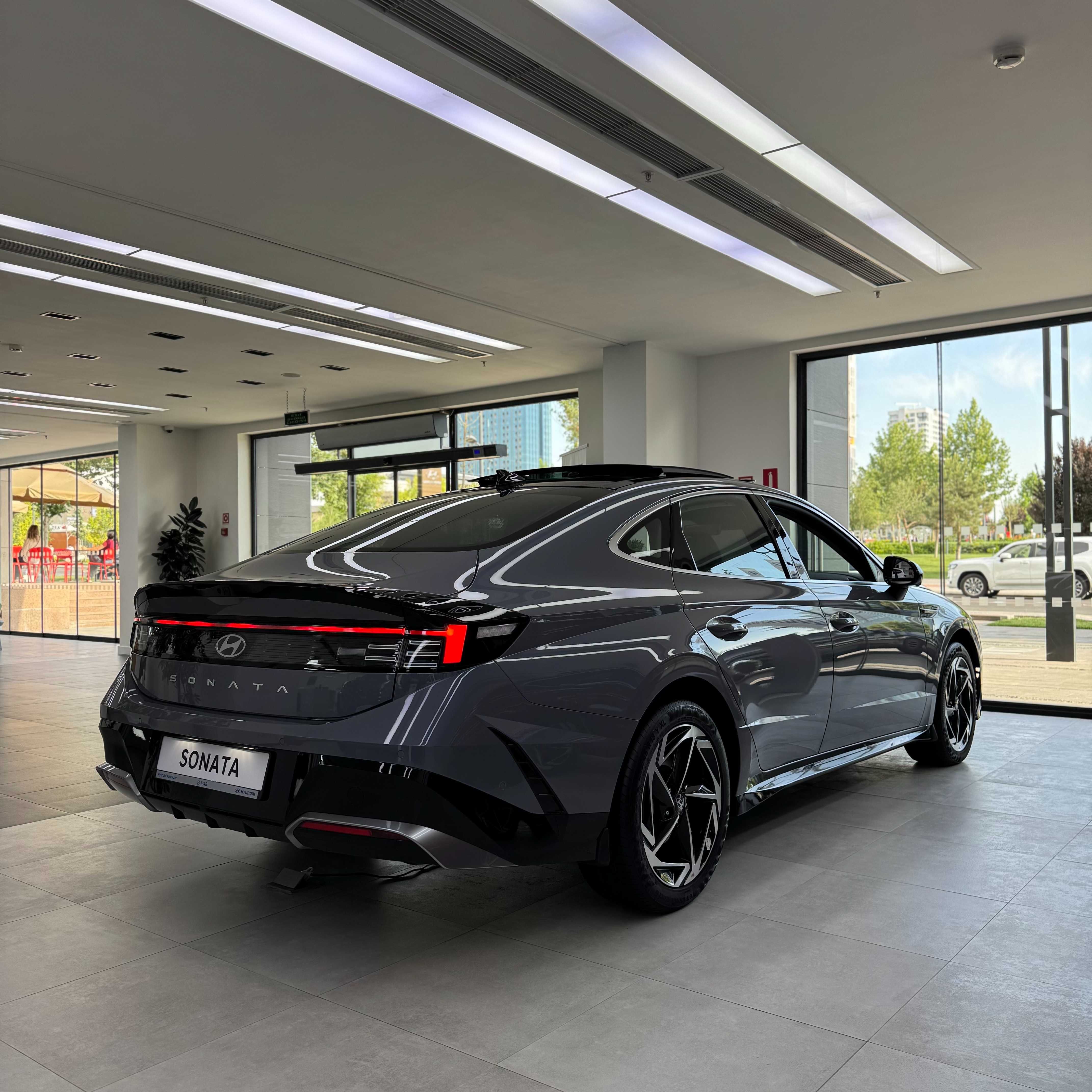 2025 HYUNDAI SONATA в эксклюзивном цвете в наличии!