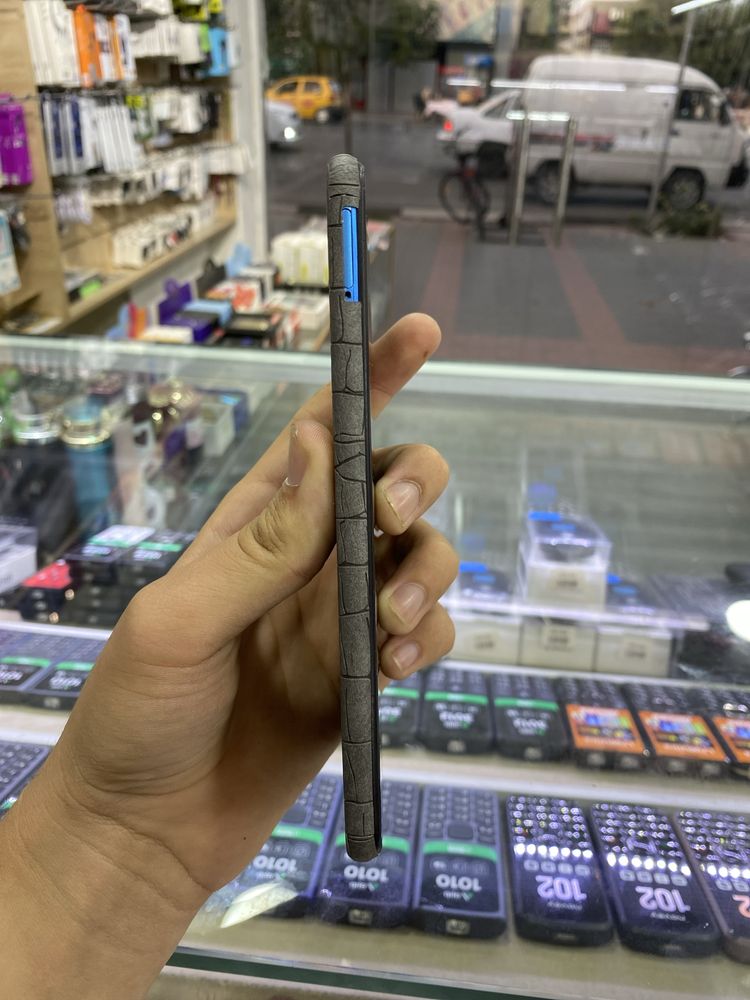 Vivo y20.
