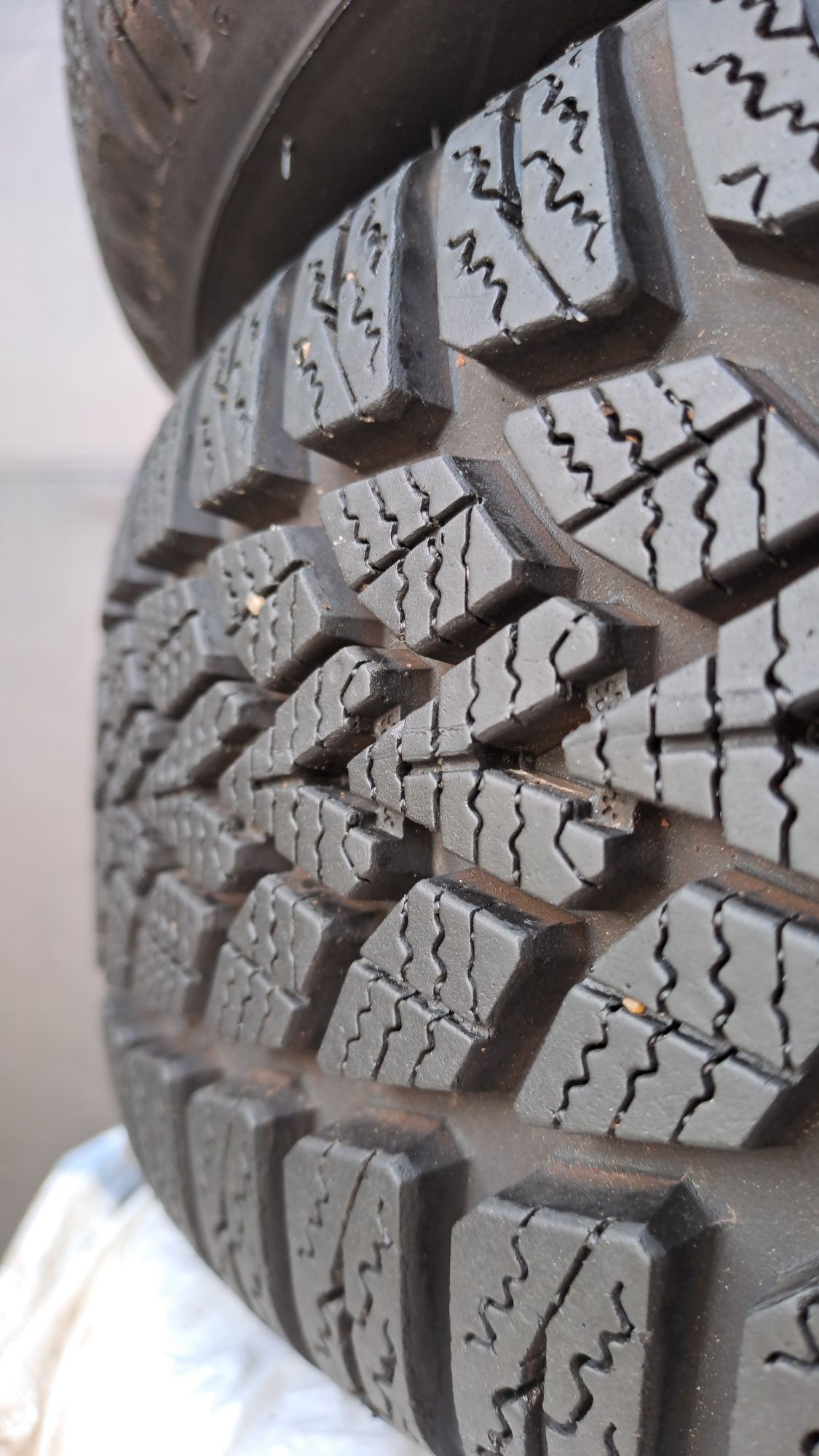 2бр. Почти Нови Зимни 165/65/15 Dunlop