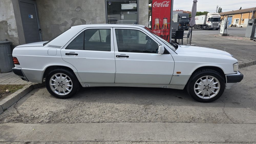 Мерцедес w201 190E 1.8
