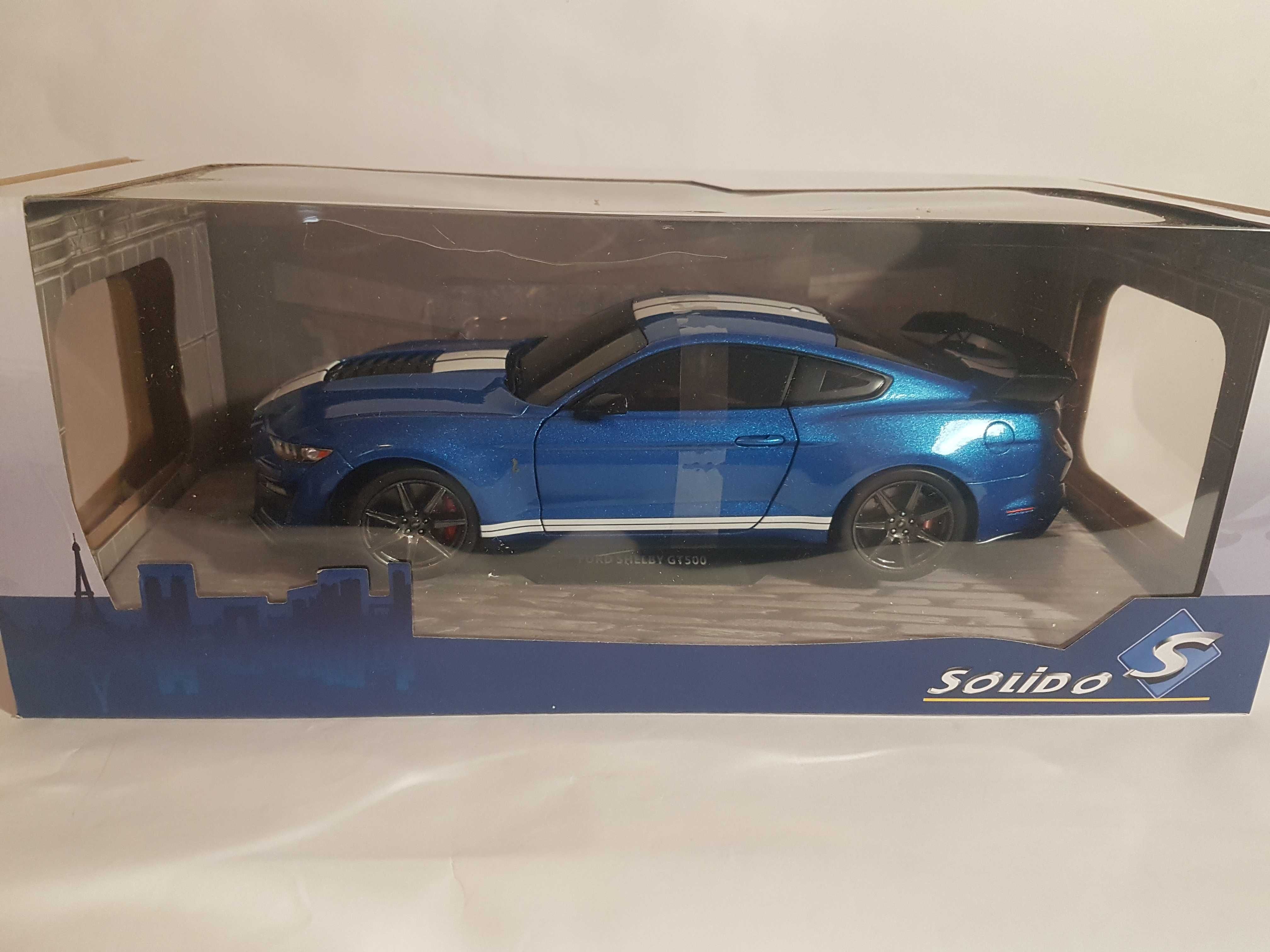 Macheta Ford Shelby Gt 500 scara 1/18