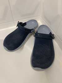 Crocs baieti albastri