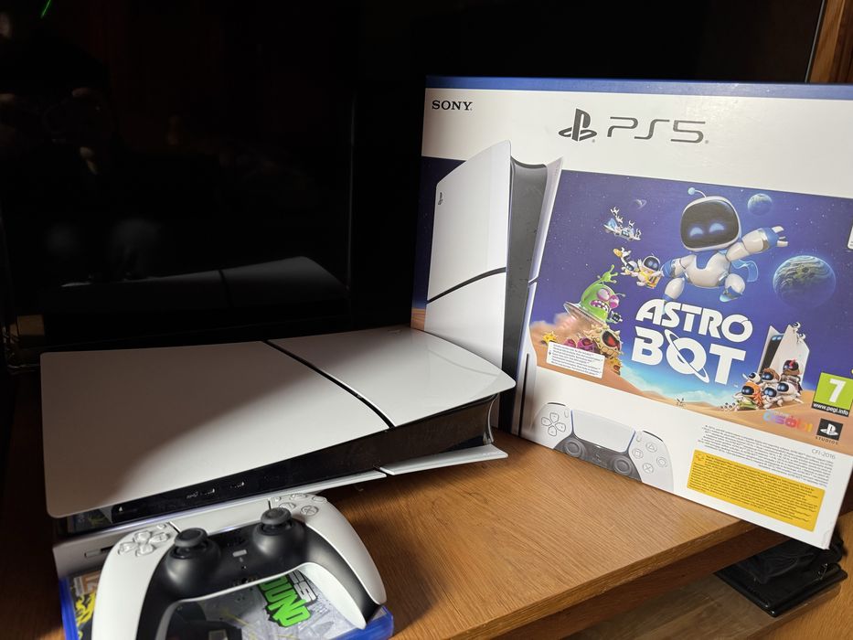 PlayStation 5 (Slim) Disk Edition