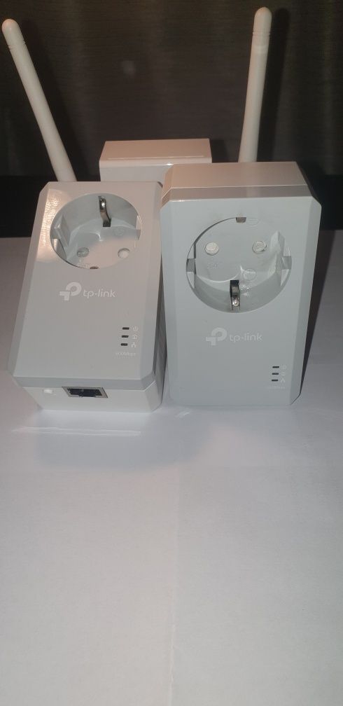 Power line Wi Fi Extender