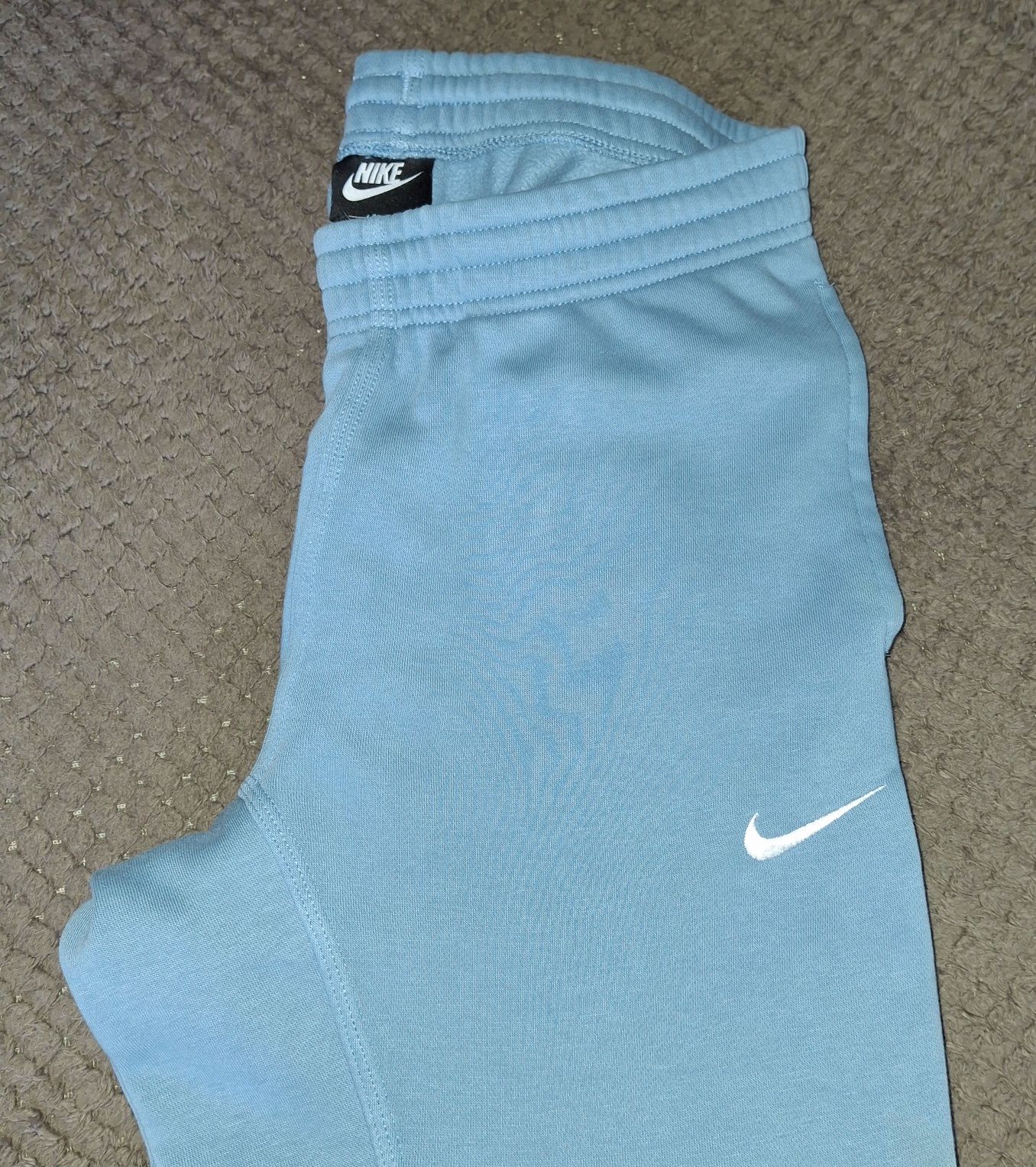 Долница на NIKE S р-р