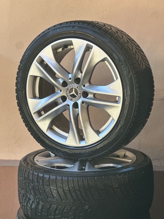 Jante cu anvelope de iarna originale Mercedes R17 5x112