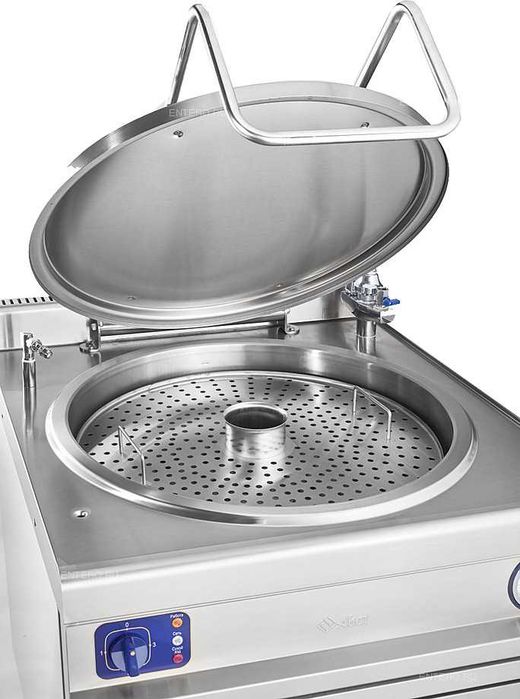 Продается кухоное оборудование Котел 100 л Газплита 4 конфорки