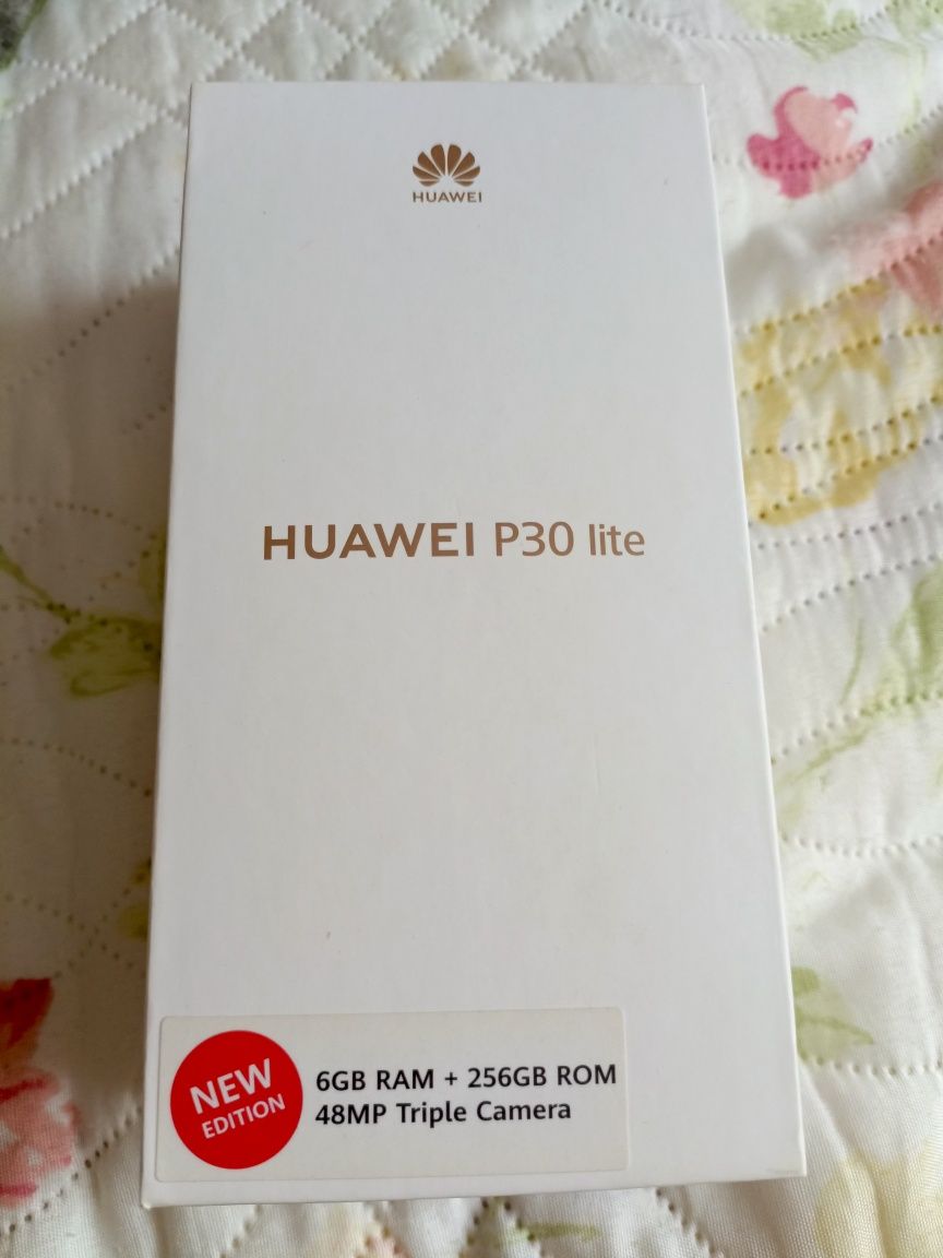 HUAWEI P 30 lite 256 GB продаётся телефон