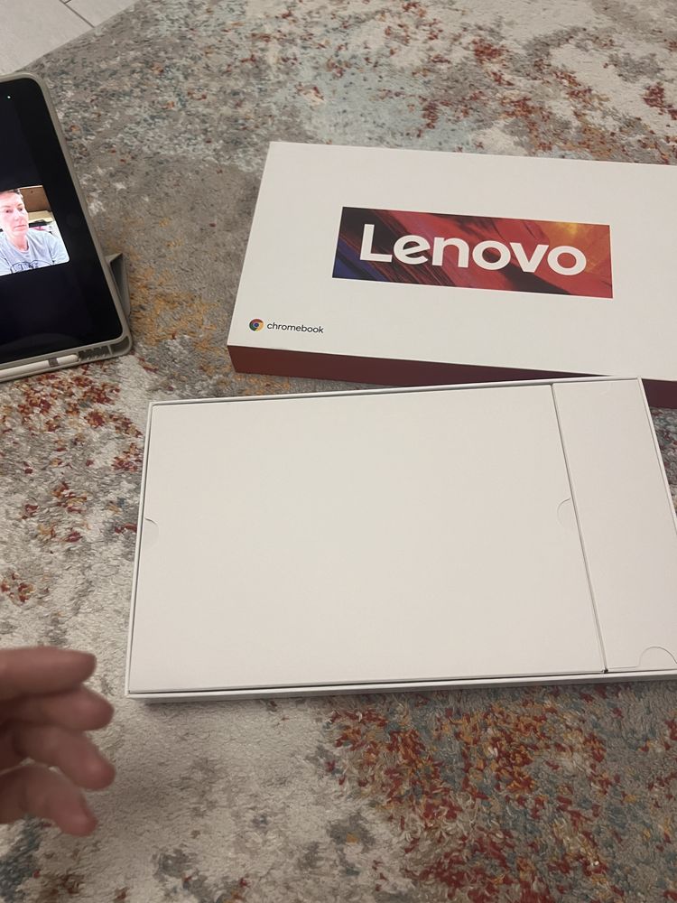 Tableta Lenovo noua, nu a fost folosita niciodata