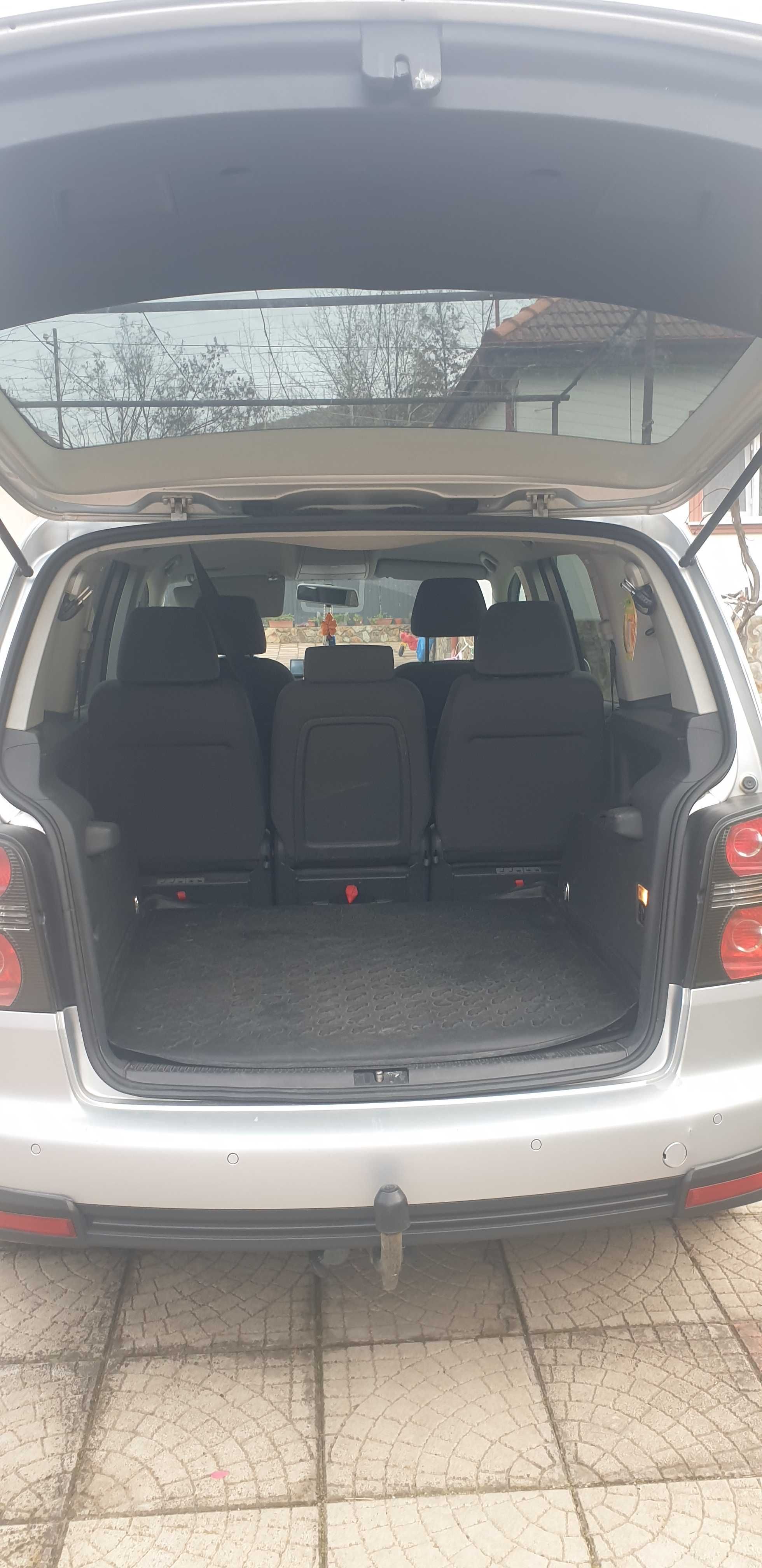 De vanzare VW TOURAN Cross