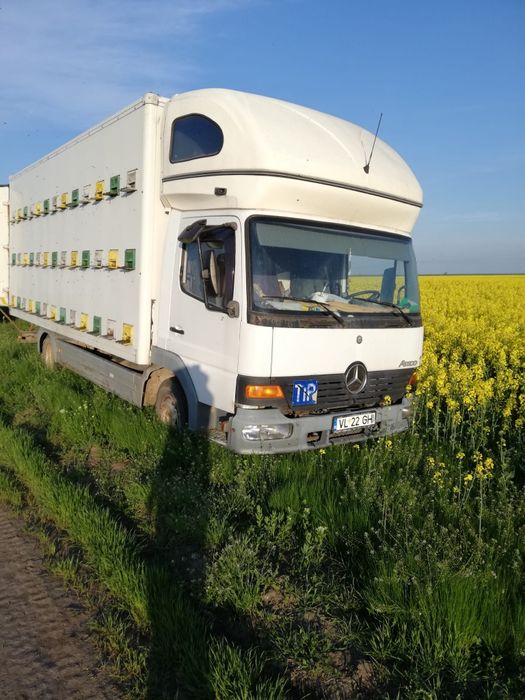 Vând URGENT !!!  Camion apicol Mercedes Atego 7,5 tone.