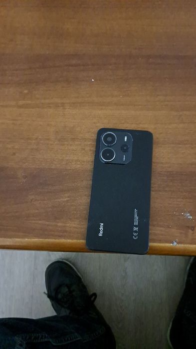 Продается мобильный телефон Redmi 14 Note коробка есть