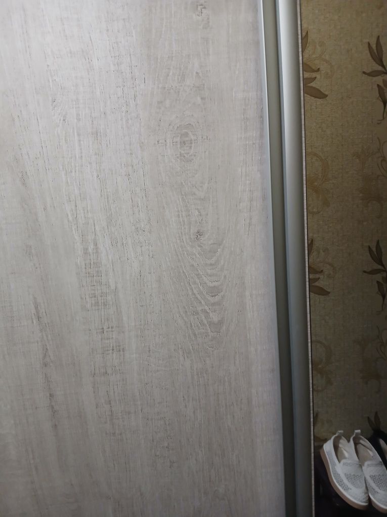 Продам шкаф абсолютно новый