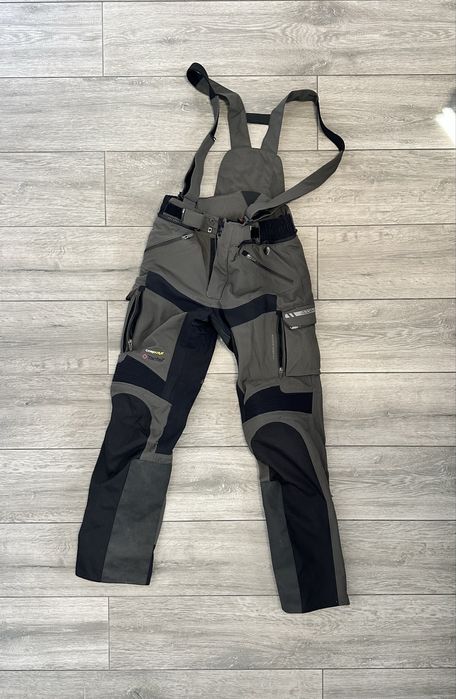 Costum moto Modeka