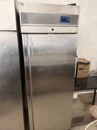 Хладилен шкаф професионален 0-8 градуса
